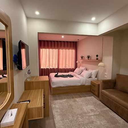 The Gate Hotel Front Pyramids & Sphinx View Kafrat al Jabal Exterior photo